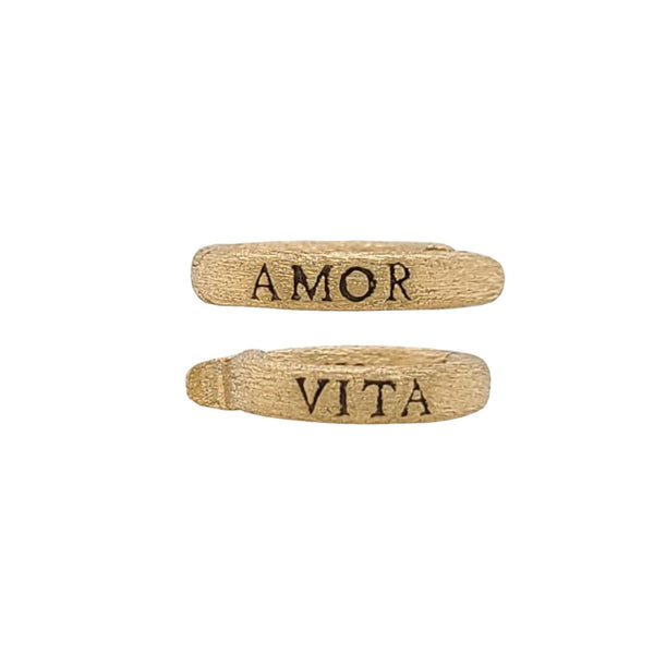 18k gold small round charm holder reads "love life" #ac18